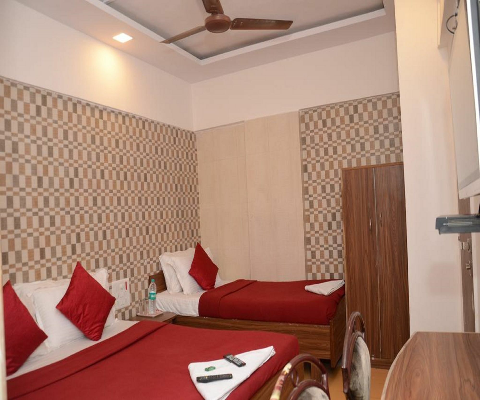 Anil Guest House Мумбаї Екстер'єр фото